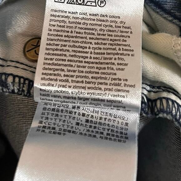 Calvin Klein Light Wash Curvy Skinny Leg Jeans Size 27/32 - Picture 15 of 15